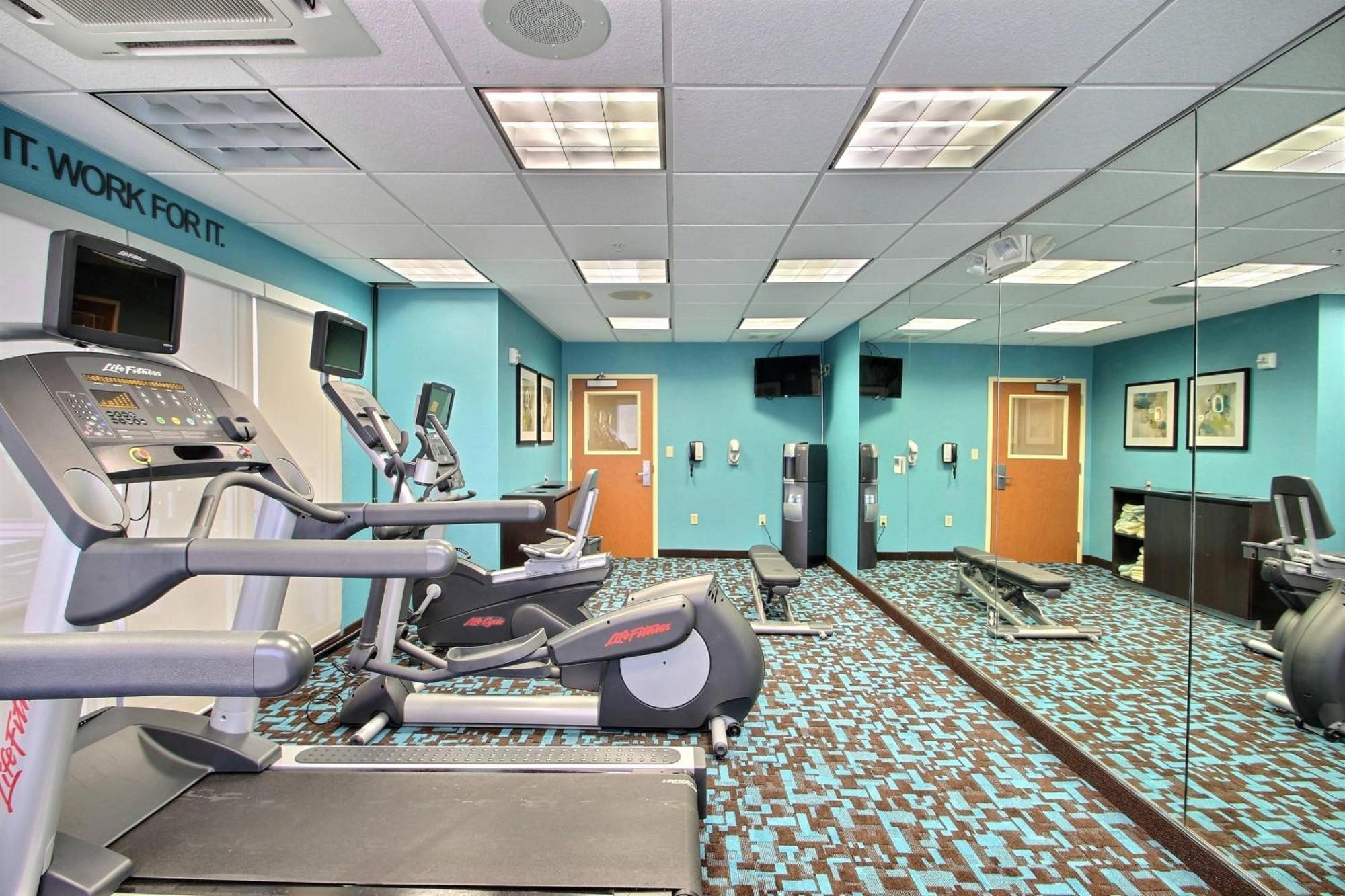Fairfield Inn & Suites By Marriott Milwaukee Airport Oak Creek Bagian luar foto