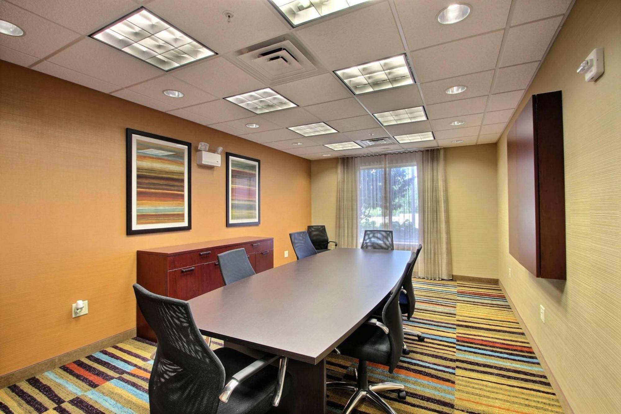Fairfield Inn & Suites By Marriott Milwaukee Airport Oak Creek Bagian luar foto