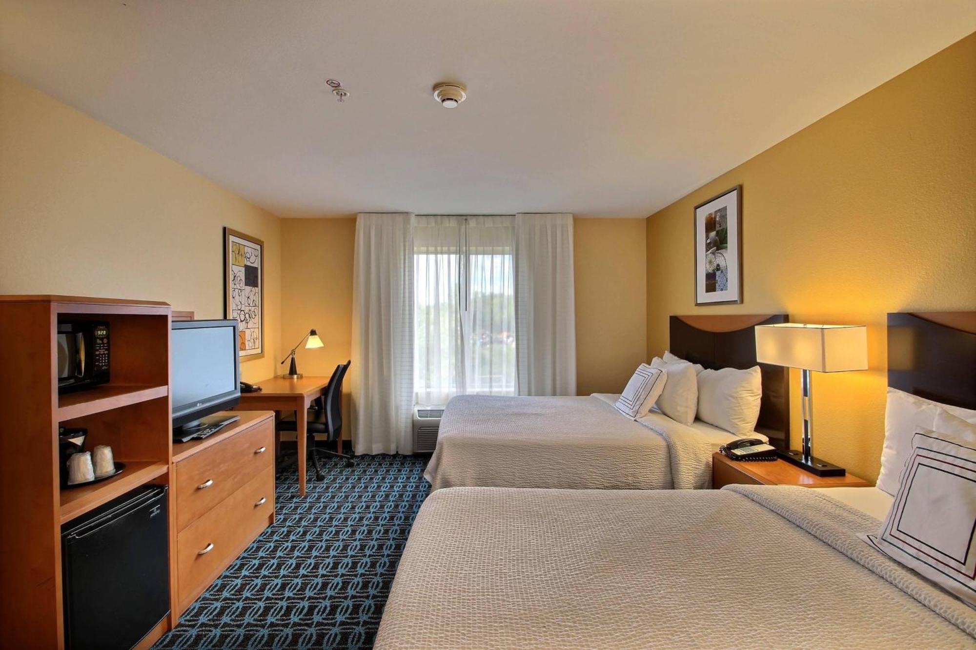 Fairfield Inn & Suites By Marriott Milwaukee Airport Oak Creek Bagian luar foto