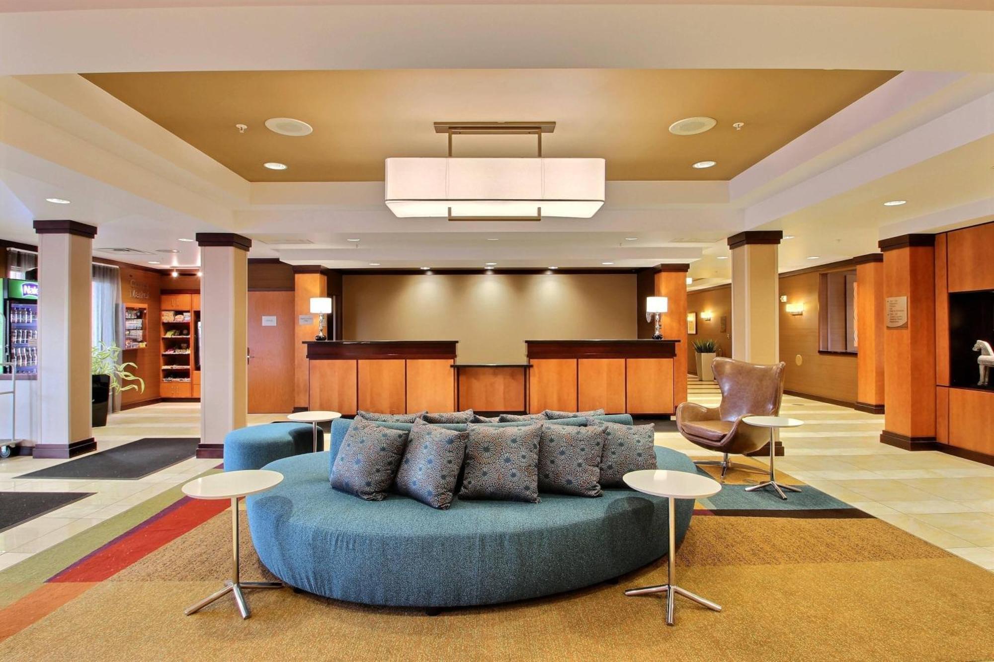 Fairfield Inn & Suites By Marriott Milwaukee Airport Oak Creek Bagian luar foto